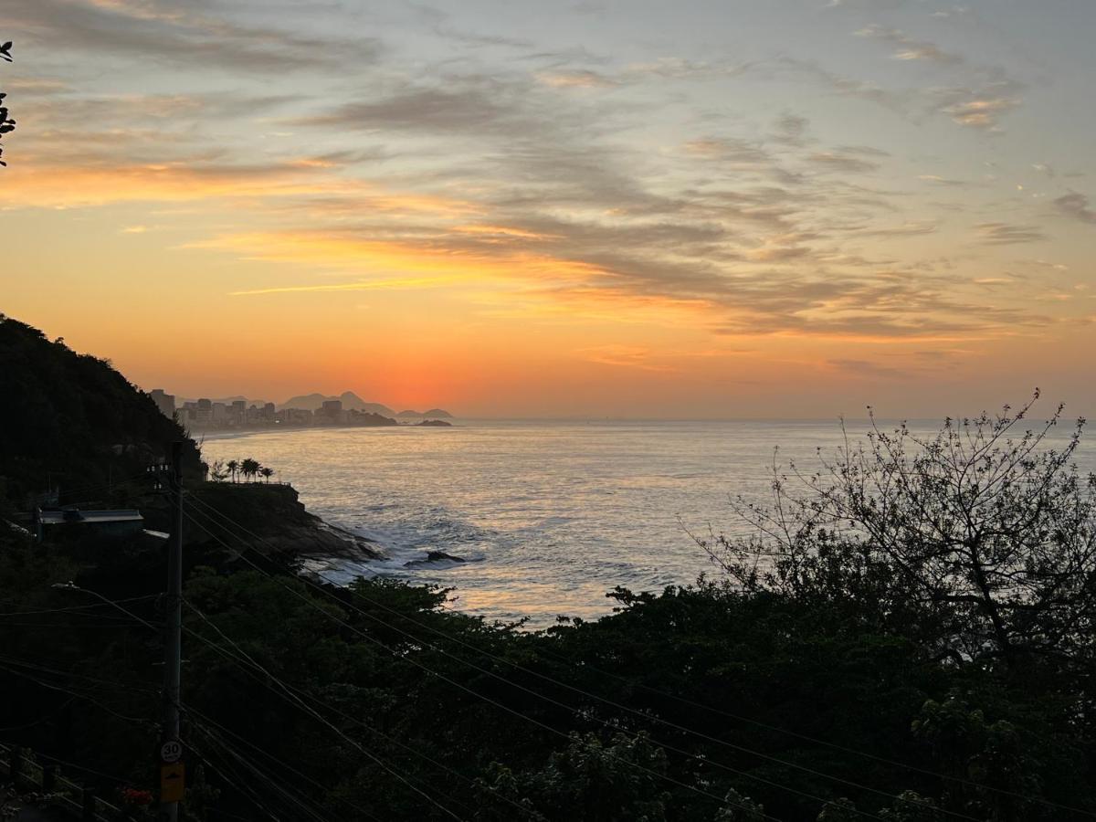 Ocean View House Of Zepp - Good Neighbourhood, 5 Minute Walk To The Beach, Stunning Sunrise Views Рио-де-Жанейро Экстерьер фото